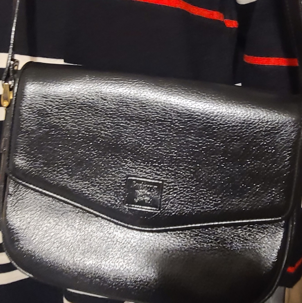 Preloved authentic Burberry cross body
